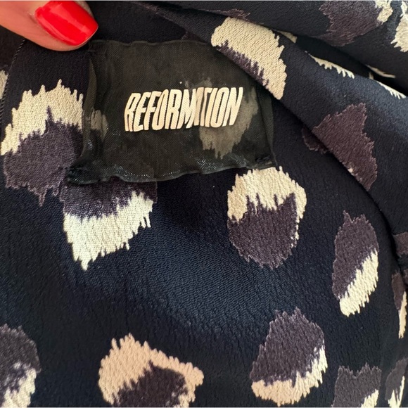 Reformation Jalen Short Sleeve Mini Dress in Wild Child Print - Navy - Size 6 - Picture 10 of 12